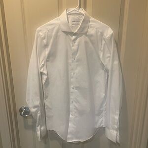 White Men's Calvin Klein Slim-Fit Non-Iron Dress Shirt Size 15 1/2 34/35